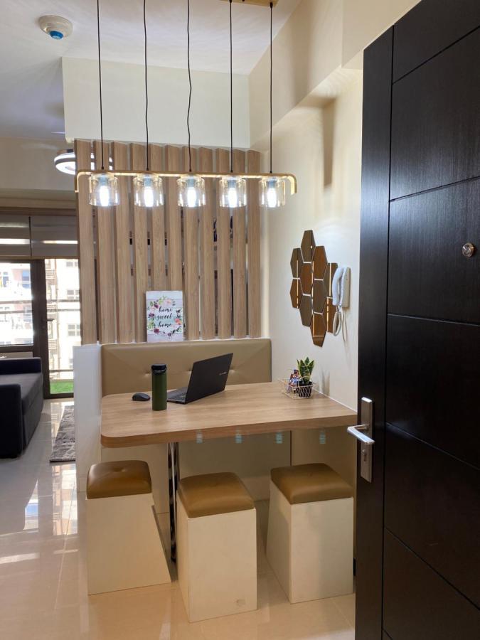 Le 10 The Radiance Manila Bay Aparthotel Pasay Exterior photo