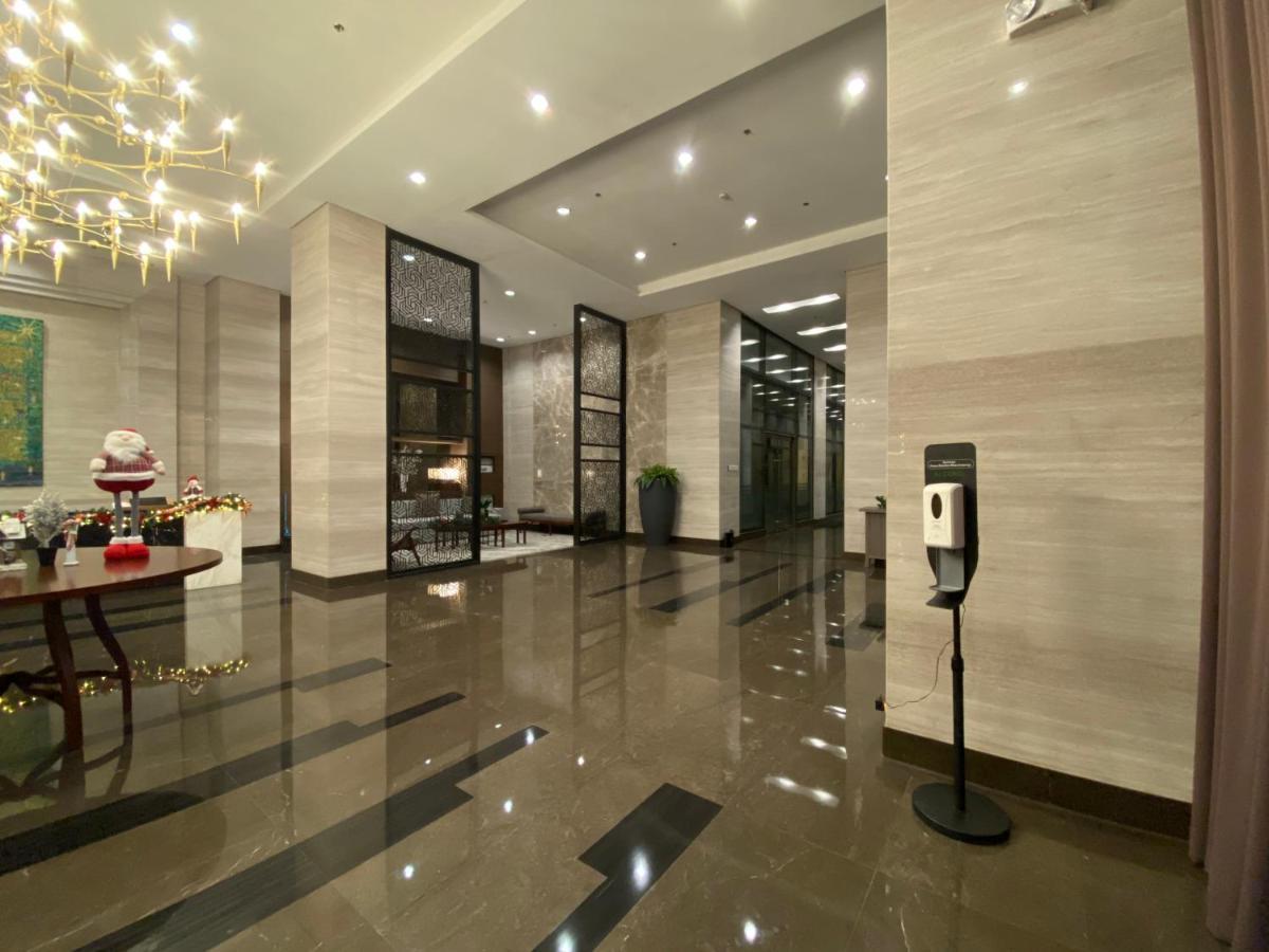 Le 10 The Radiance Manila Bay Aparthotel Pasay Exterior photo